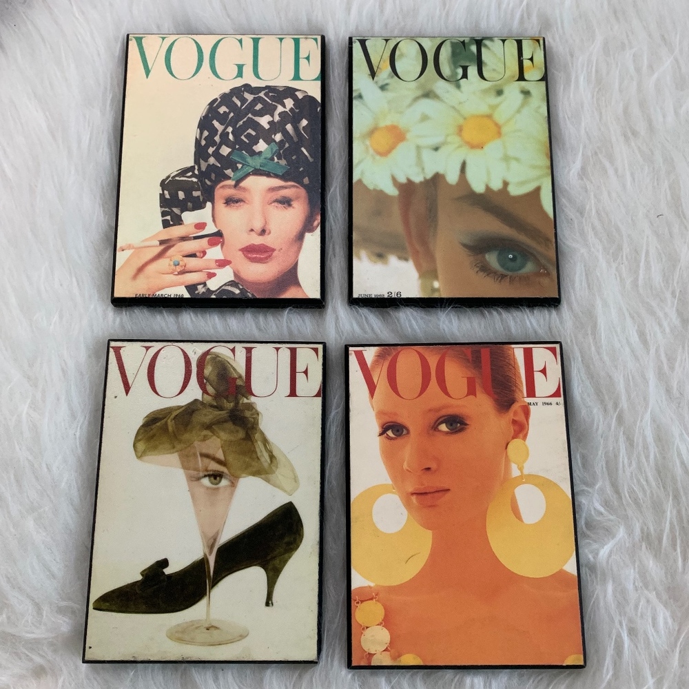 ❣️SOLD❣️Vintage 60's VOGUE magazine cover wall art - Picture 1 of 8